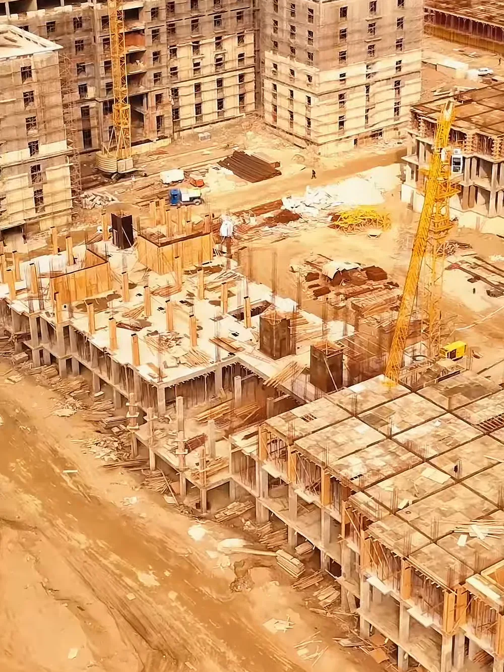 Каркасы корпусов с высоты, декабрь 2024